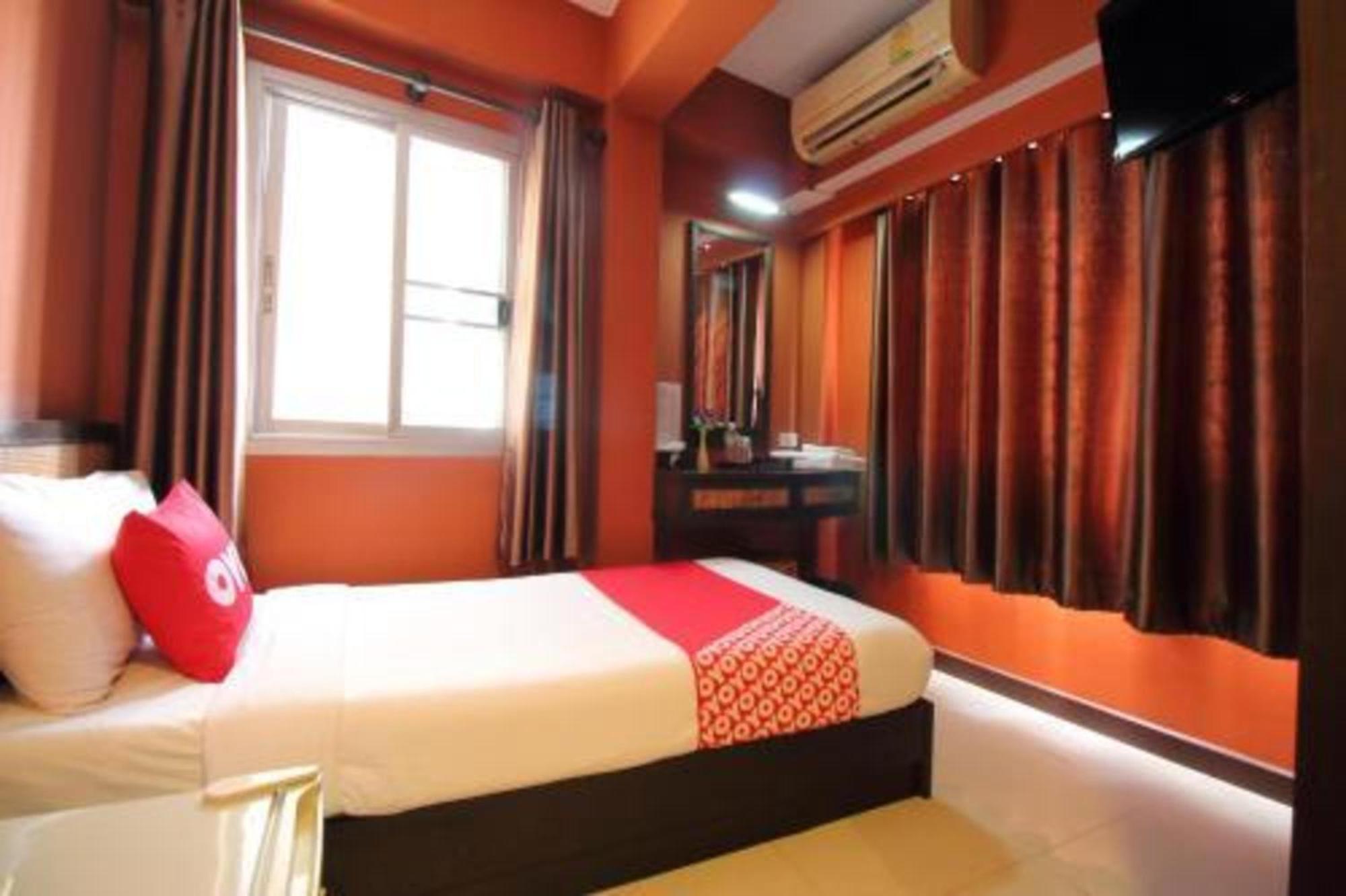 Pannee Lodge Khaosan - Sha Plus Bangkok Buitenkant foto