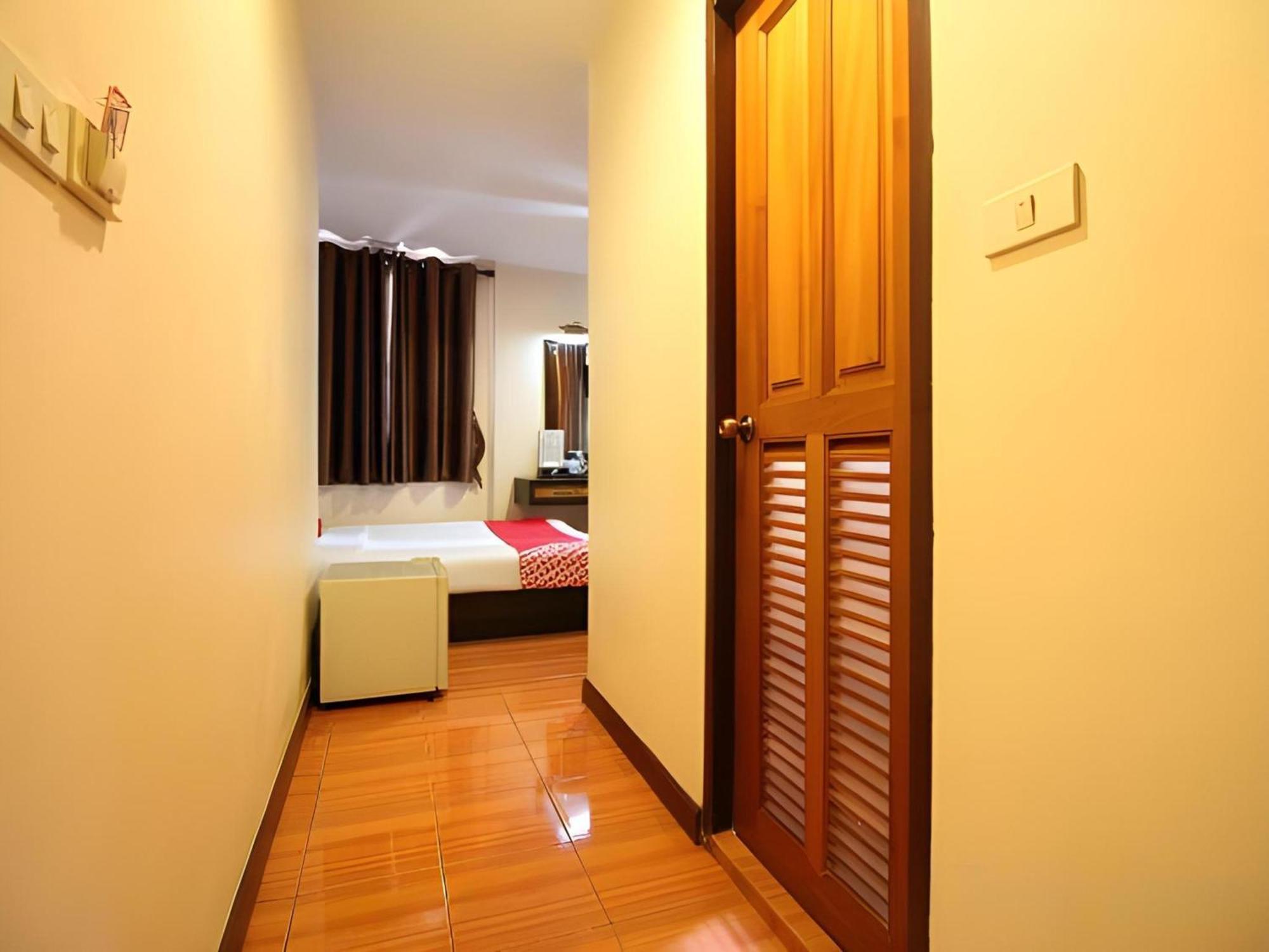 Pannee Lodge Khaosan - Sha Plus Bangkok Buitenkant foto